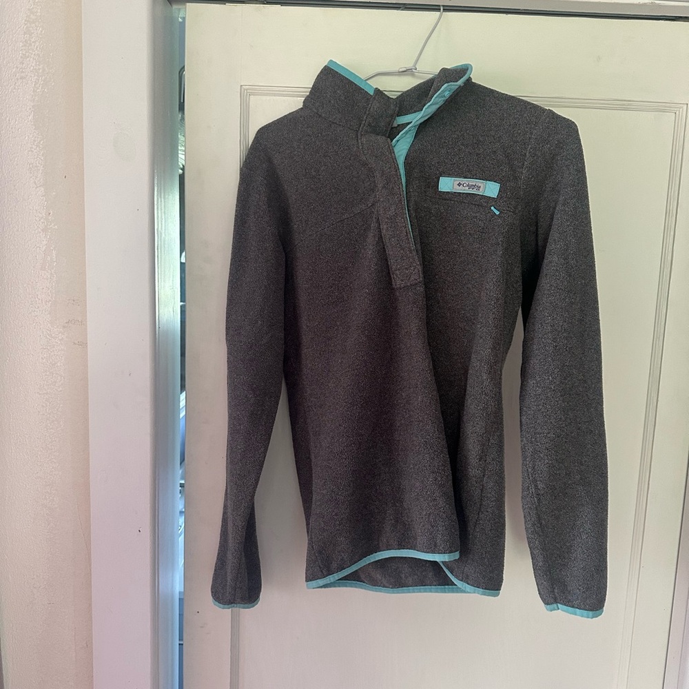 Columbia Misses Gray and Aqua Pullover Fleece